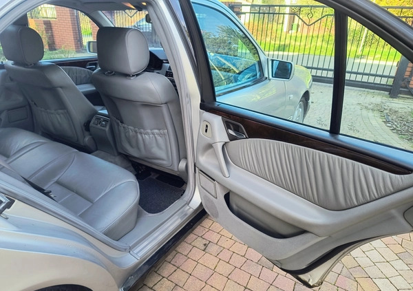 Mercedes-Benz Klasa E cena 16000 przebieg: 270000, rok produkcji 1999 z Żyrardów małe 742